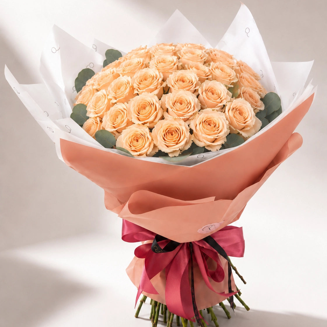High-End Bouquet of 50 Peach Roses