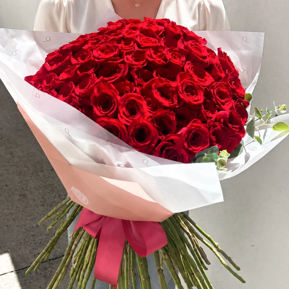 Ramo de Alta Gama de 50 Rosas Vermelhas