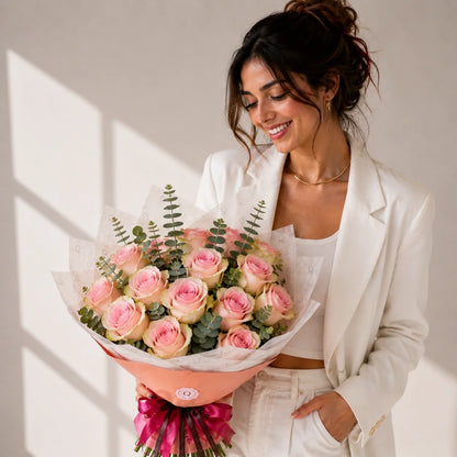 O Ramo Premium de Rosas Cor-de-Rosa transmite delicadeza.