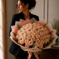 Ramo de Alta Gama de 50 Rosas Cor de Rosa