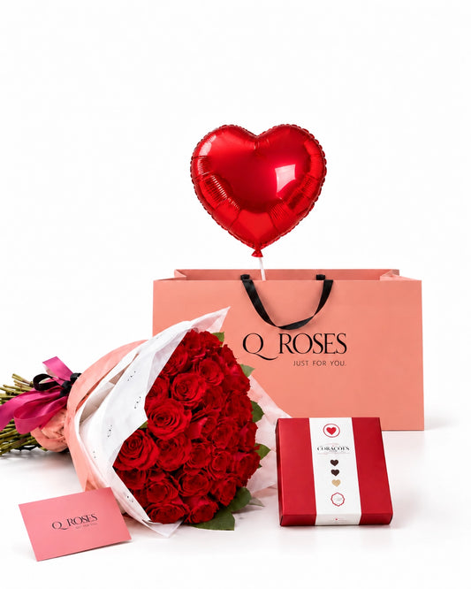 Ramo de 50 rosas vermelhas QRoses com balão coração vermelho e chocolates Arcádia