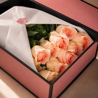 Caixa Signature de Rosas Cor-de-Pêssego